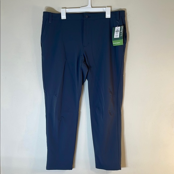 L.L. Bean Other - NWT. L. L. Bean 18 Slim Leg Stretch Outdoor Explore Pants.
